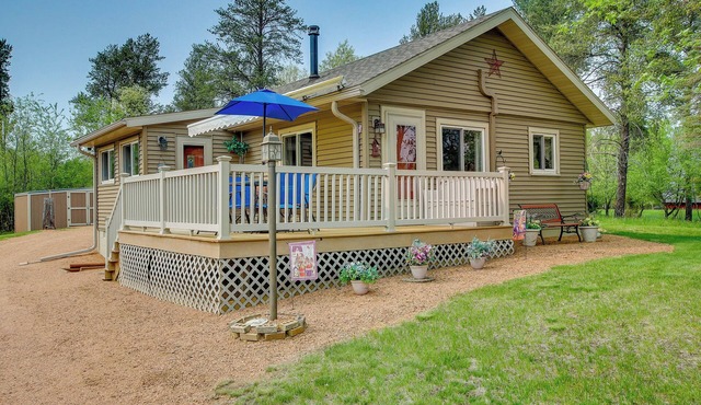 Cozy Cottage With Lake Views & Access