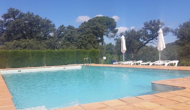 Cozy cottage with pool 65 km from Seville