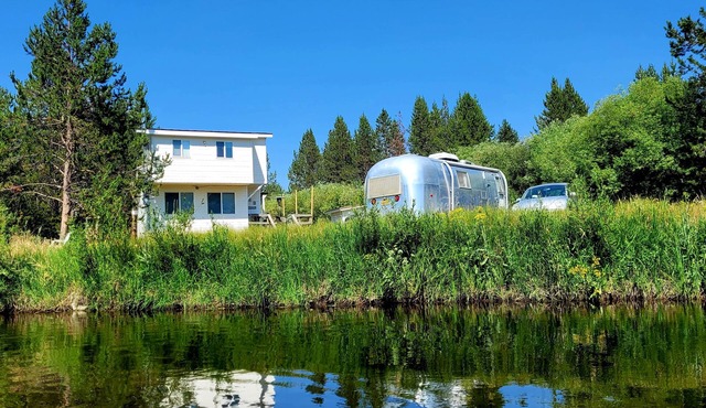 Cozy cottage with river access and great outdoor adventures