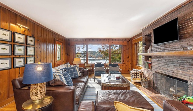 Cozy Cottage with Sauna. Close to over 40 golf courses near Pinehurst.