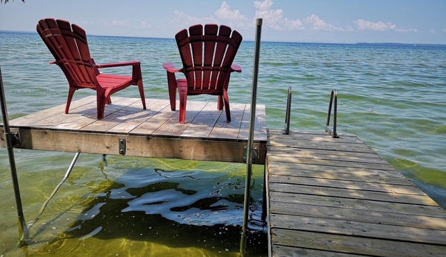 Cozy Cottage With Stunning Sunsets & Sandy Shallow Water to Swim and Play