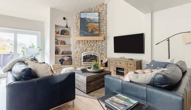 Cozy Cottonwood Canyon Condo