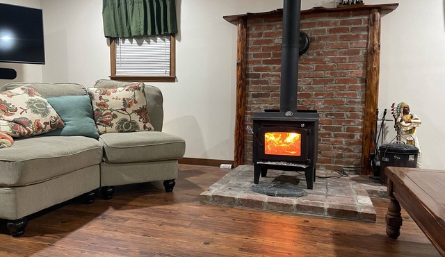 Cozy Country Cabin Getaway now w/WIFI!