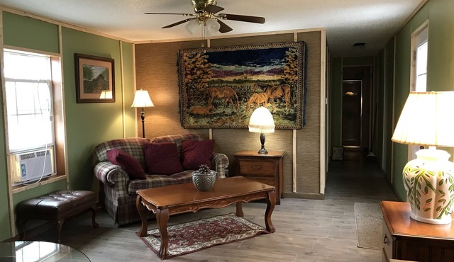 Cozy country experience Located in Marion, Ind 7630 E 100 S Marion, Indiana