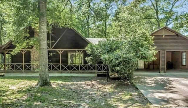 Cozy Country Home 3BR 3BA, 3200 sq. ft. will make your stay truly unforgettable!