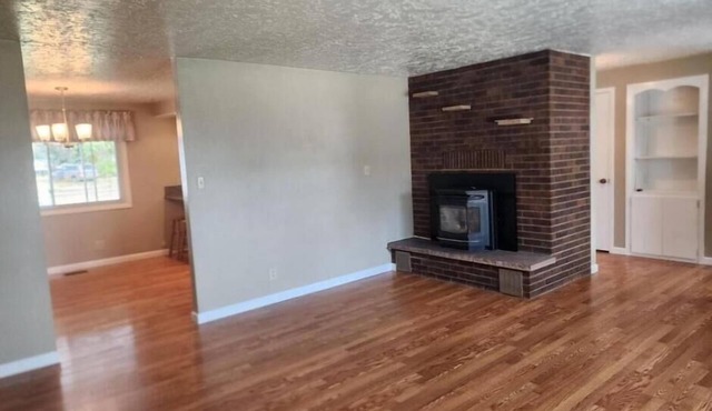 Cozy country house near major stores, markets. Ideal for your perfect vacation.