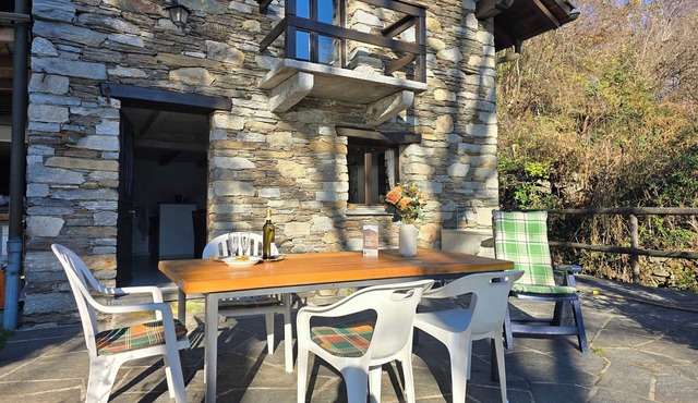 Cozy country house with balcony, terrace and breathtaking views in Brissago