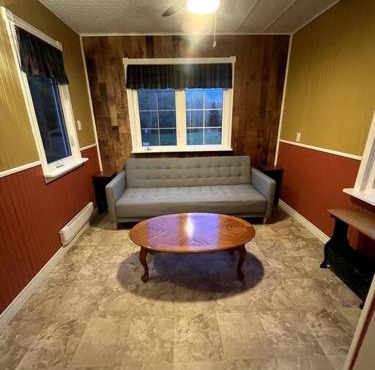 Cozy Country Vacation Home