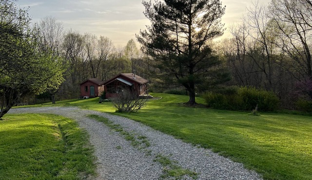 Cozy County Cabin in the woods