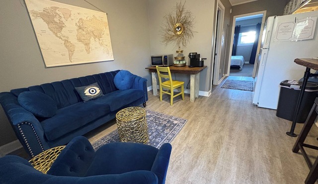 Cozy Court Street #3 Steps from Everything!
