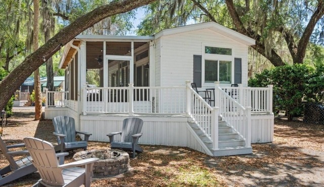 Cozy Cove at Salt Springs Resort
