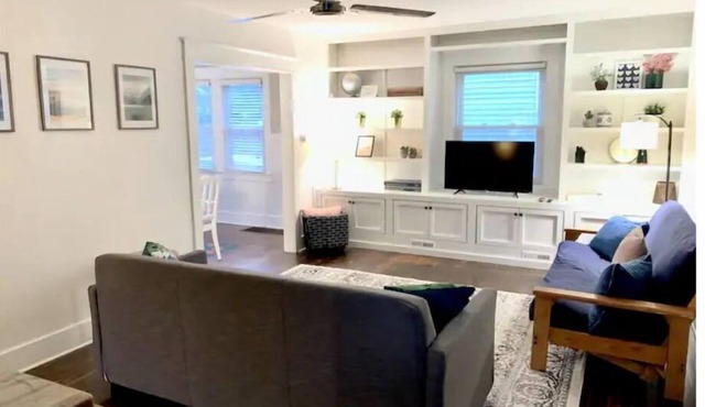 Cozy Craftsman ‘05 near downtown | Pet Friendly!