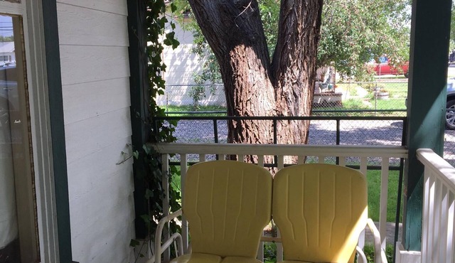 Cozy Craftsman Cottage Near Historic Downtown! Close to Food, Shopping & NAU