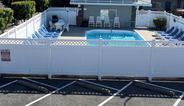 Cozy & cute condo with pool steps away from downtown Ocean City & the boardwalk!