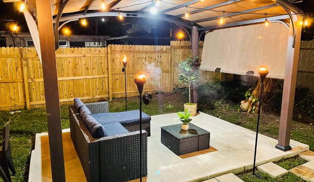 Cozy Cute House By Guitar Hotel