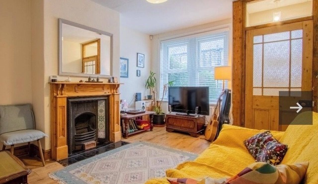 Cozy Cute terrace Harlow Hill