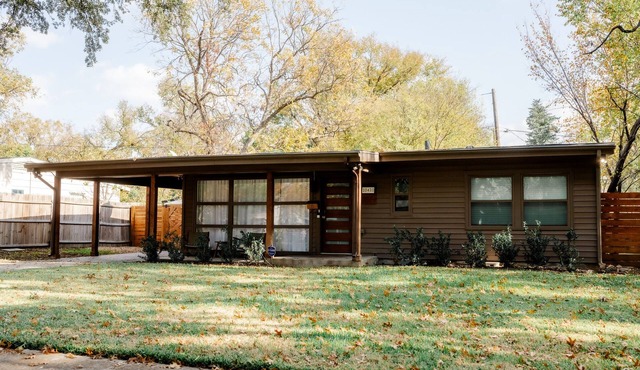 Cozy Dallas 3BR Home w/Grill + Yard | by Nell Homes