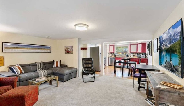Cozy Denver Apartment | Walk to Regis University
