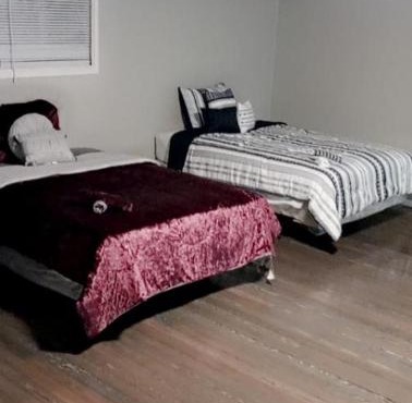 Cozy Detached Suite Gary, IN
