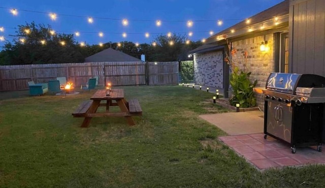 Cozy DFW Duplex, central location, kids, pets