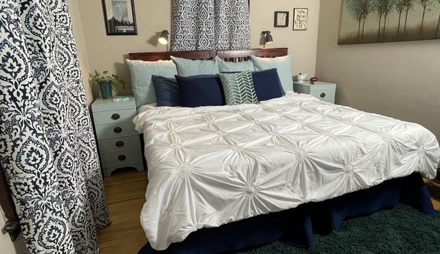 Cozy Digs - Entire Home with equipped kitchen, garage, & fenced yard. Pets ok!