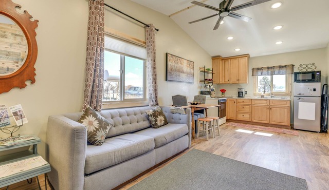 Cozy Dillon Retreat: Fireplace, Mountain Views!