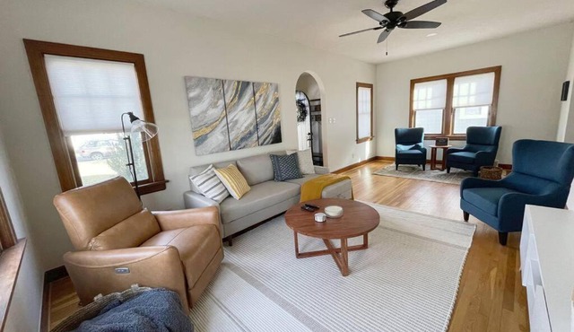 Cozy Double King Suite Bungalow with free WiFi