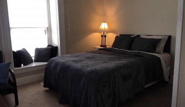 Cozy Downtown Apartment - Steps to UK and Downtown!