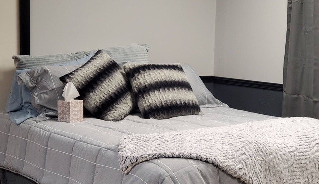 Cozy downtown corporate studio fully furnished