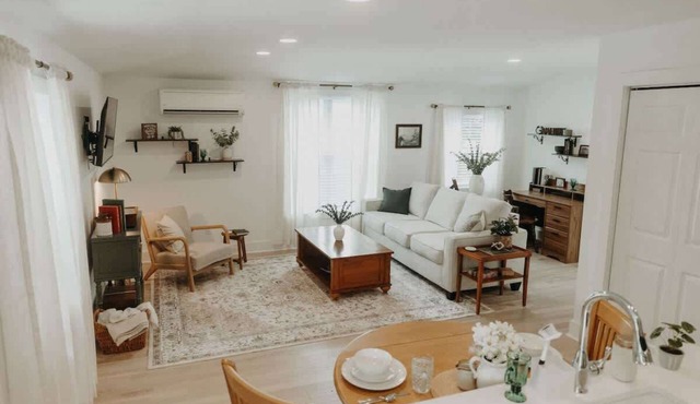 Cozy Downtown Loft - 1BR