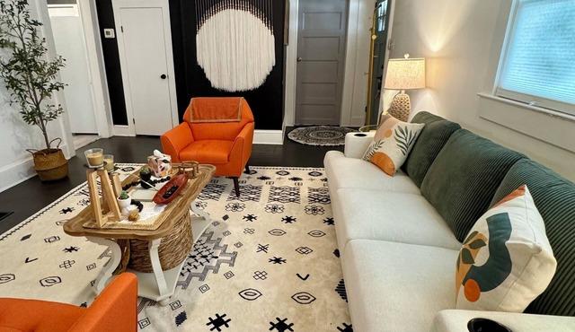 Cozy Downtown Retreat in the Heart of China Grove