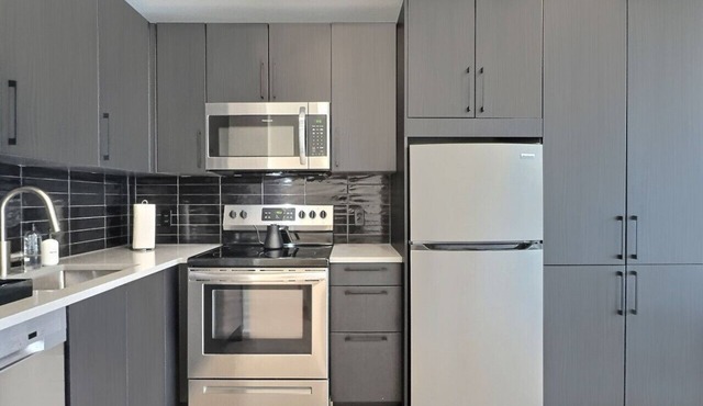 Cozy Downtown Spot, Gym, 5 min to Hospital