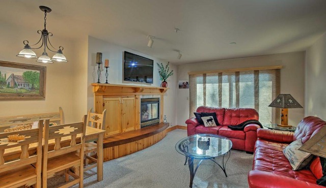 Cozy Driggs Condo with Hot Tub and Ski Shuttle Service