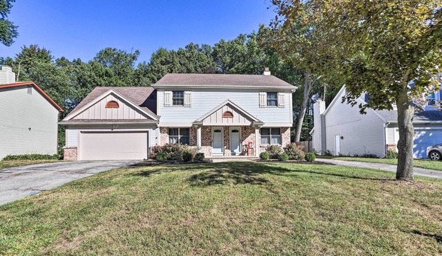 Cozy Duplex Close to Toledo Botanical Garden
