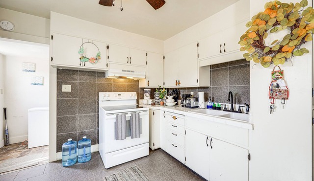 Cozy East Helena House w/Deck + Private Yard!