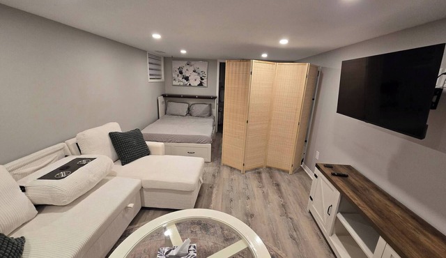 Cozy East Hill 2026!