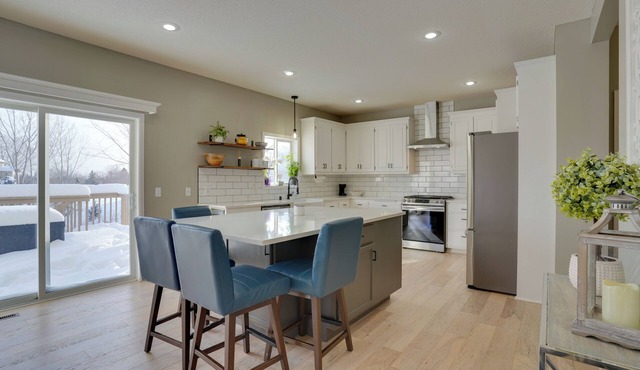 Cozy Eden Prairie Home < 21 Mi to Twin Cities
