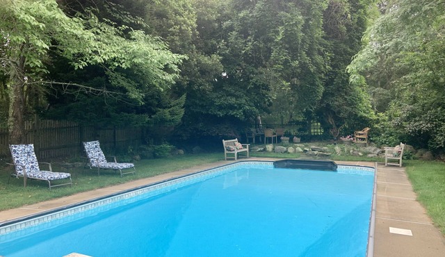 Cozy efficiency apartment/heated pool