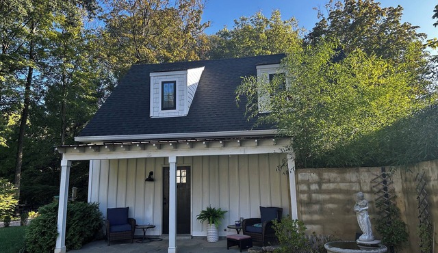 Cozy efficiency in serene Pewee Valley