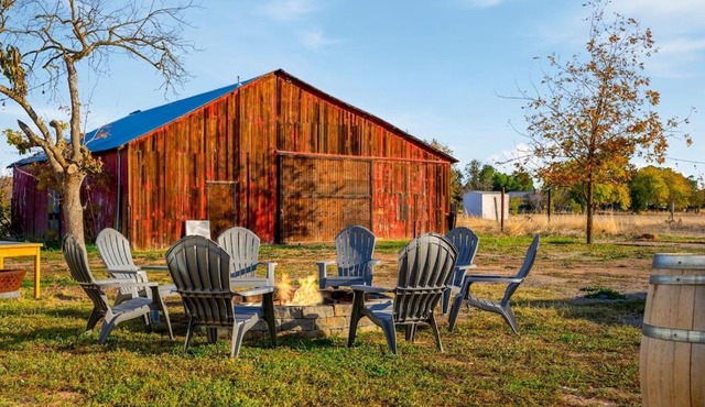 Cozy Elverta Ranchette On 2-Acres