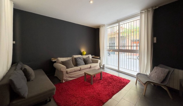 Cozy 2-bedroom apartment well connected to the city center