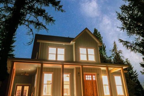 Cozy Escape at Moose Hollow