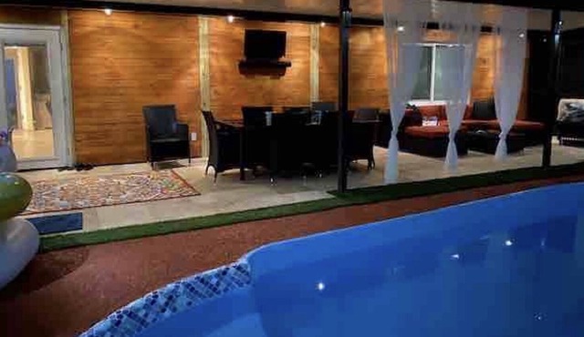 Cozy Escape w/ Pool - minutes from Hardrock
