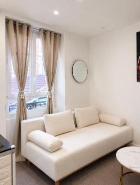 Cozy F1 apartment Paris 16th arrondissement