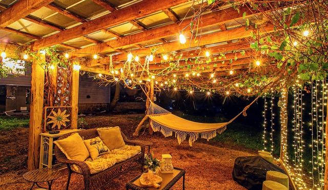 Cozy Fall Vibes, Fast Wifi, Pool Table, Retired Vineyard