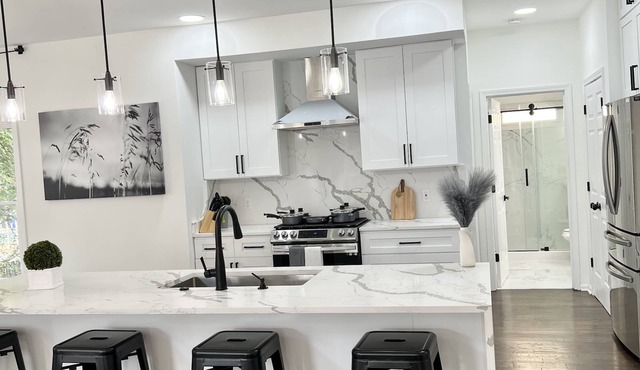 Cozy Family and pet friendly Newly renovated, 6mins to Northside hospital Duluth