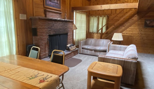 Cozy Family Cabin in Peaceful Valley Ranch