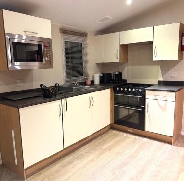 Cozy Family Caravan at Haven Kent Coast