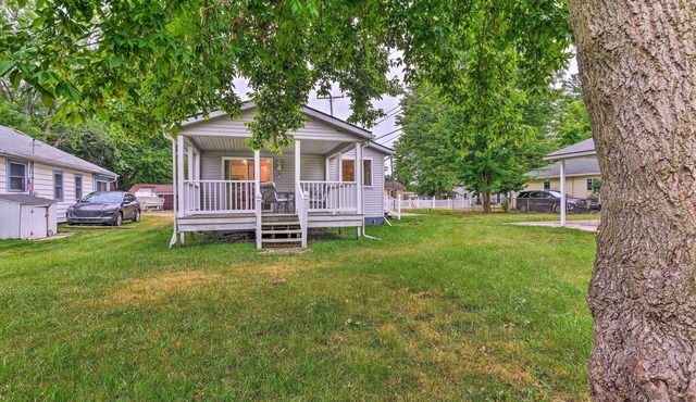 Cozy Family Cottage Near Village of Lexington