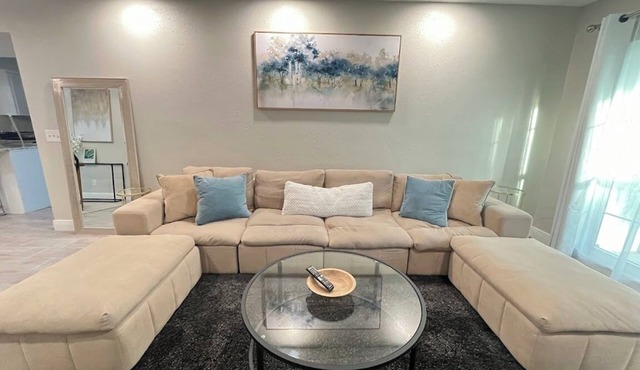 Cozy Family Escape in Valrico FL